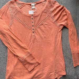 Long sleeve Sundance top